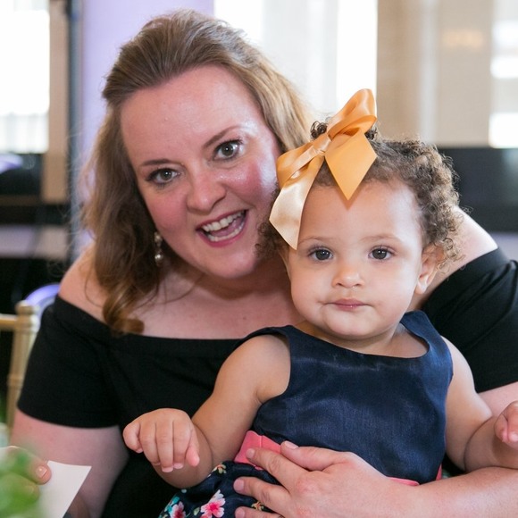 Meet your Posher, Lora - Picture 1 of 1